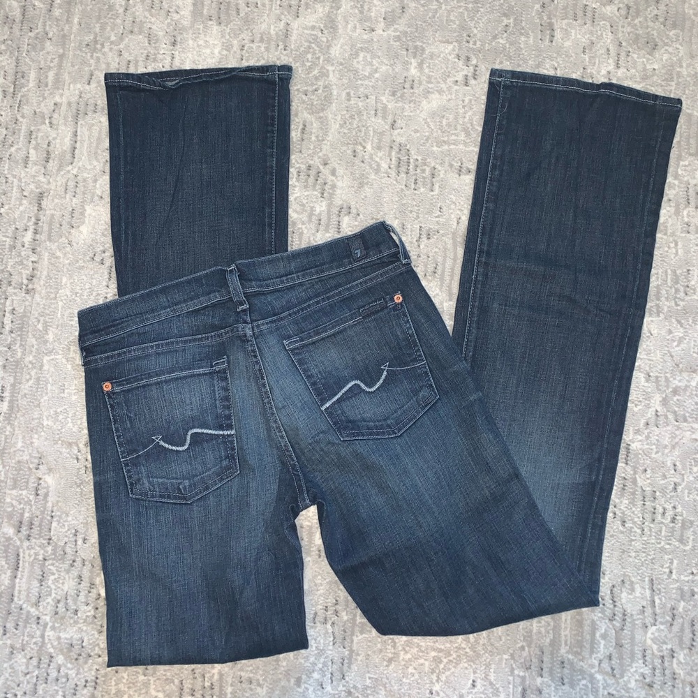 7 for All Mankind Sz 28 jeans bootcut (US Sz 8)